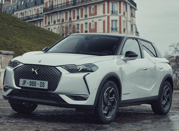 特別仕様車 DS 3 CROSSBACK TOIT DE PARIS BlueHDi  発表