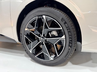 【DS N°4 HYBRID】東京オートサロン2026の様子