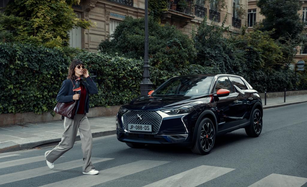 DS 3 CROSSBACK × INES DE LA FRESSANGE 台数限定オファー