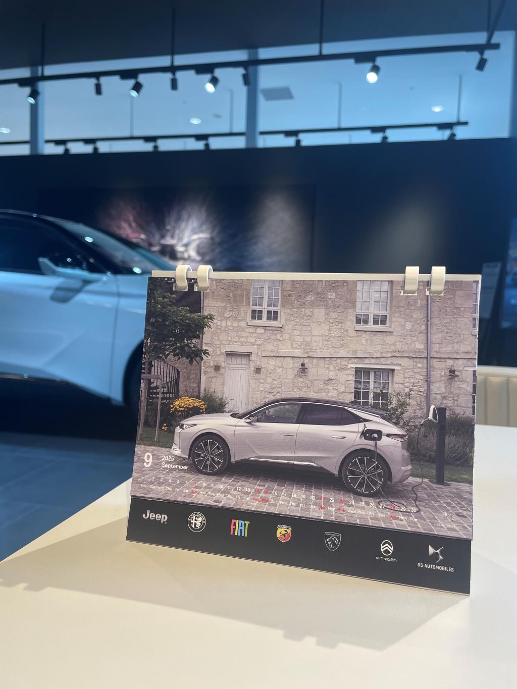週末はDS STORE東京へお越しくださいませ🚙